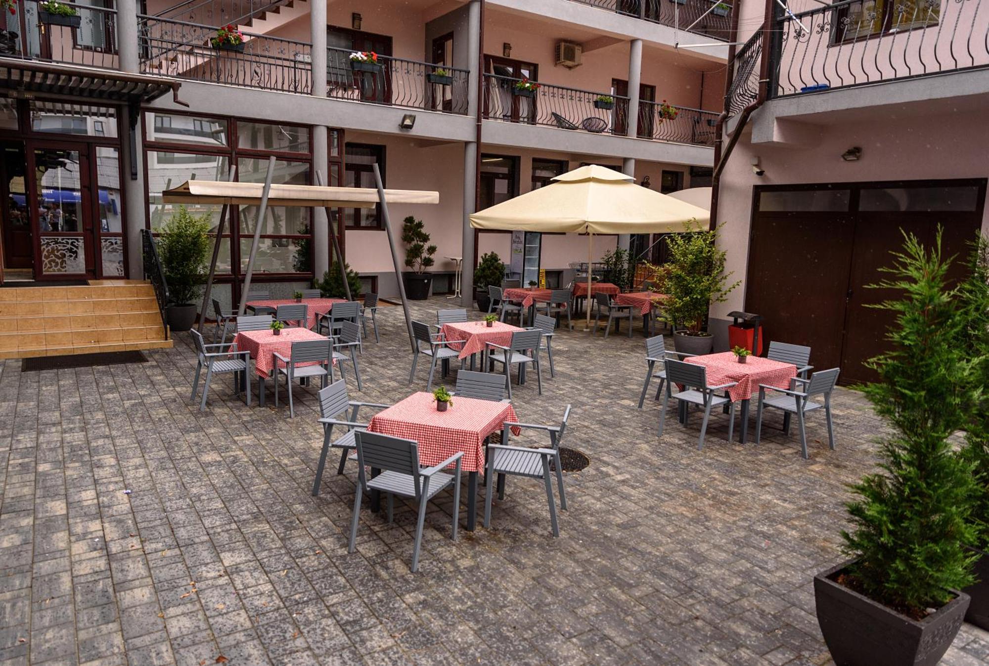 Hotel Stefani Sibiu Luaran gambar