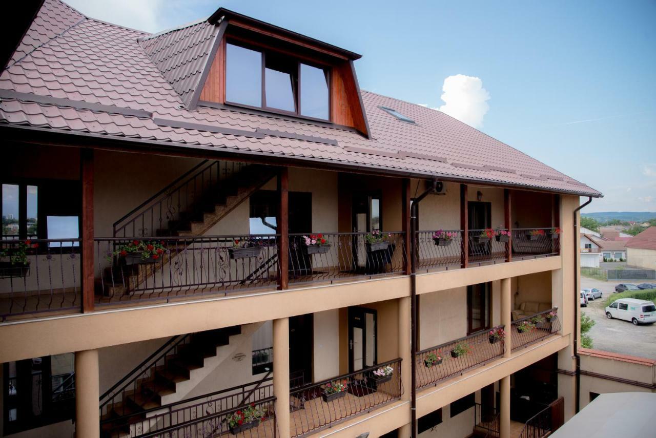 Hotel Stefani Sibiu Luaran gambar